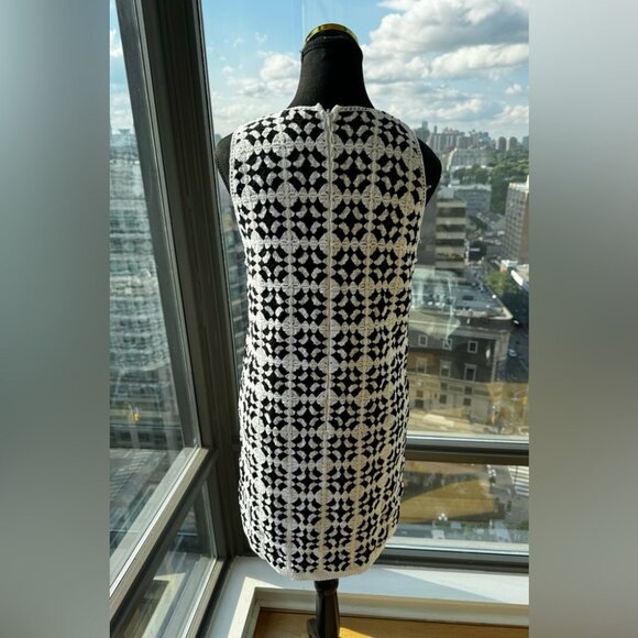 🆕 FARM Rio 🧿 NWOT Patch Crochet Black & White Monochrome Mini Dress - Size M - Picture 4 of 16
